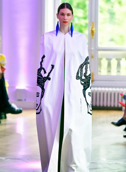 During the Paris Fashion Week show last week, he took inspiration from the paintings of Chinese diplomat Wang Ying.