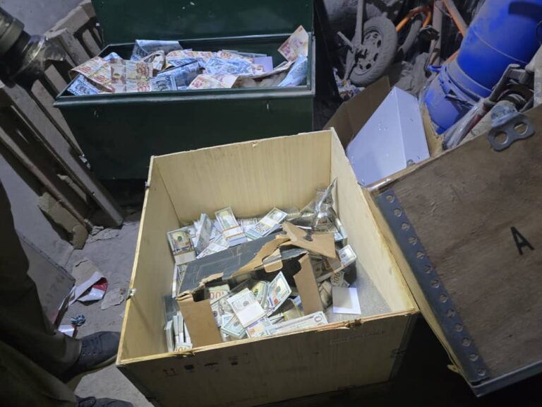 Ghana National Security intercepts 12 containers of fake US dollars and suspected gold bars.