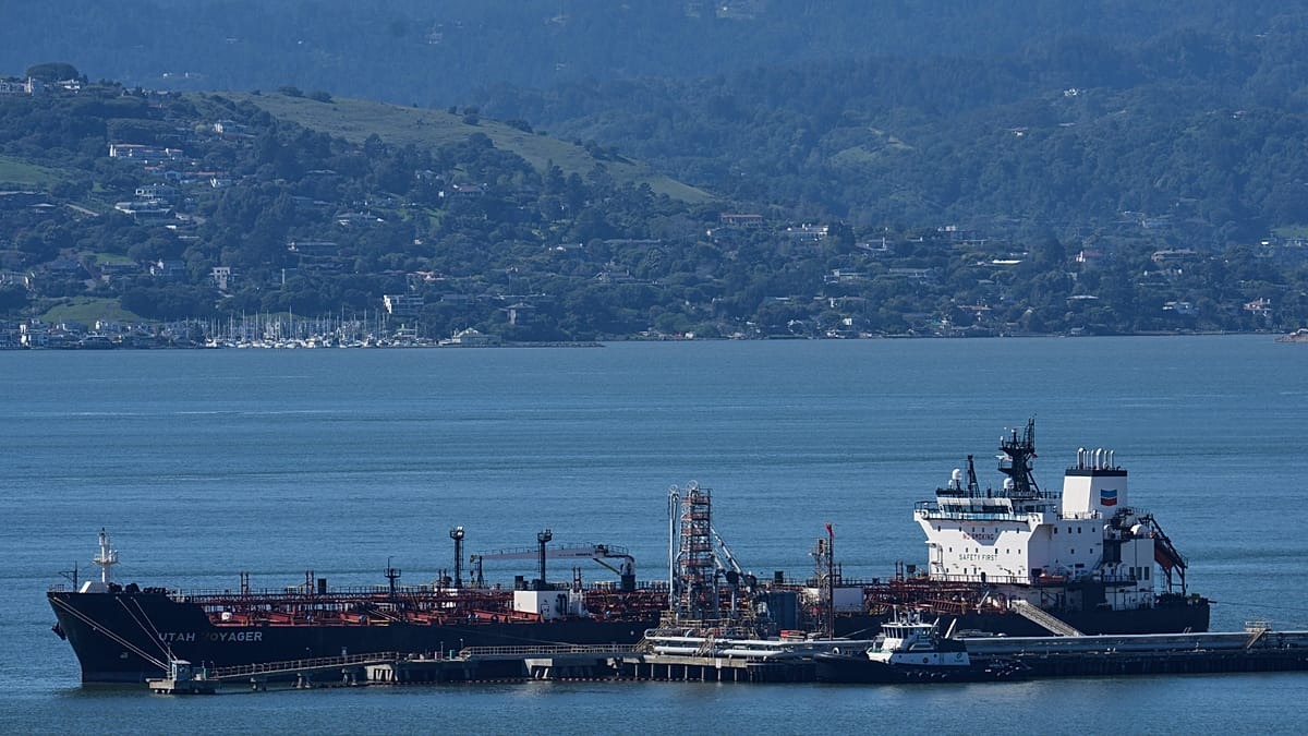 Strait of Hormuz crisis: War in the Middle East drives oil over $100