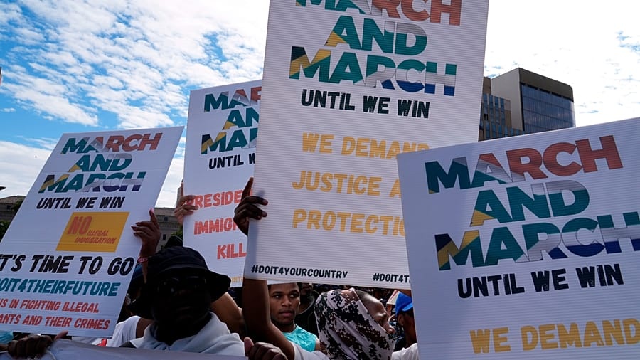 Crowds in South Africa protest against illegal immigration