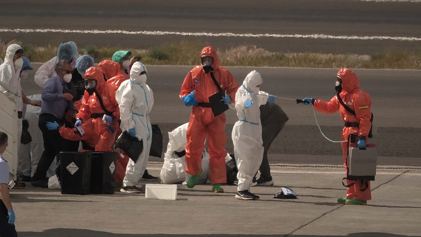 Hantavirus outbreak latest: France confirms new case in a woman evacuated from the ship