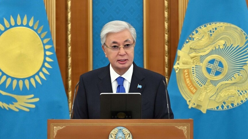 Kazakh president hold separate phone calls with Russian, Azerbaijani leaders