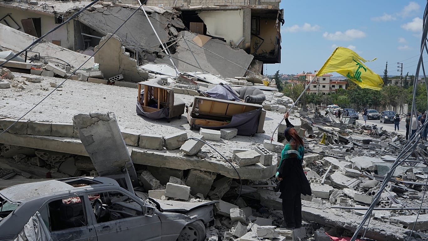 Israel and the Hezbollah have agreed to renew their ceasefire, three officials say