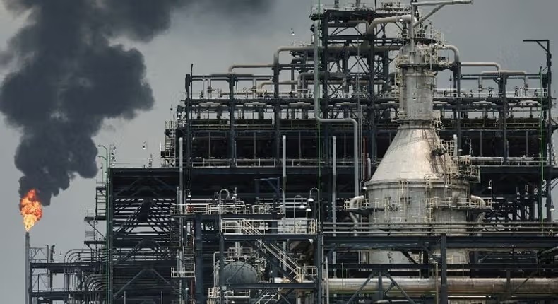 Africa’s largest refinery cuts petrol unit by 34% as exports slump 