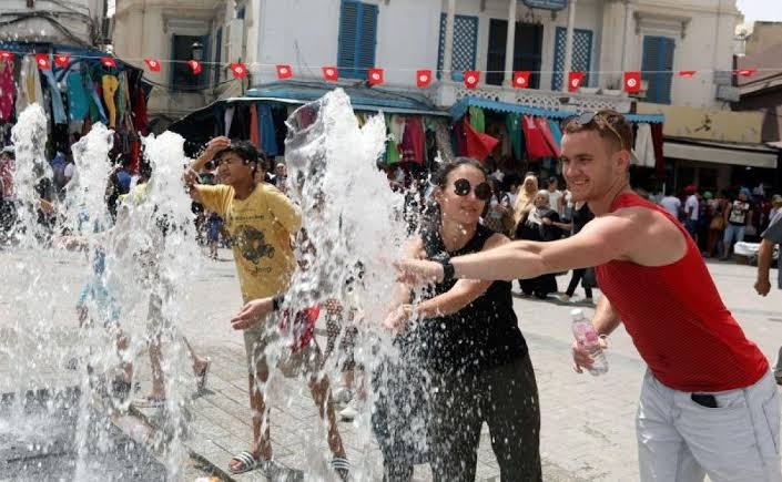 Tunisia reels in extreme heat as temperatures near 50°C