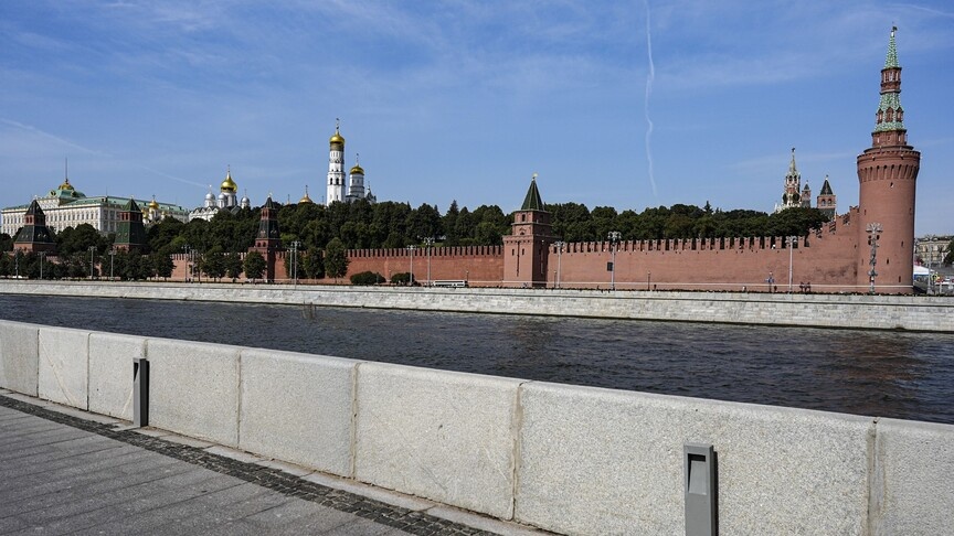 Putin receives North Korean foreign minister in Kremlin