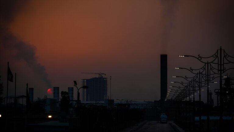 Oil pollution affects 7.5 miles of Oman’s southeastern coastline