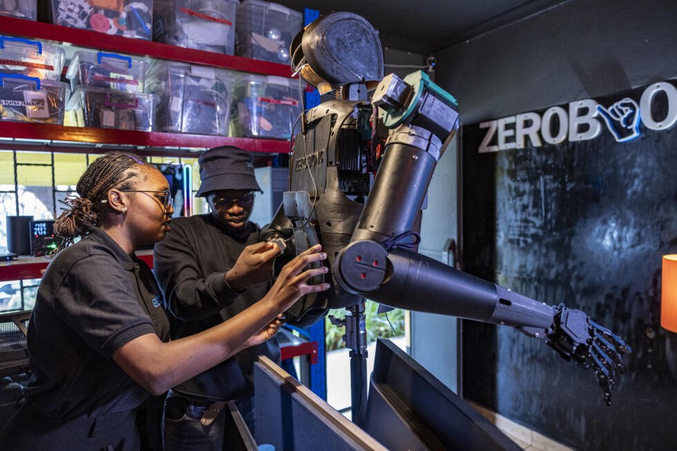 Kenyan start-up makes robotic limbs to sign for deaf kids