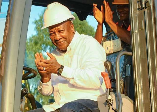 $2bn ready to commence Accra-Kumasi Expressway – Mahama