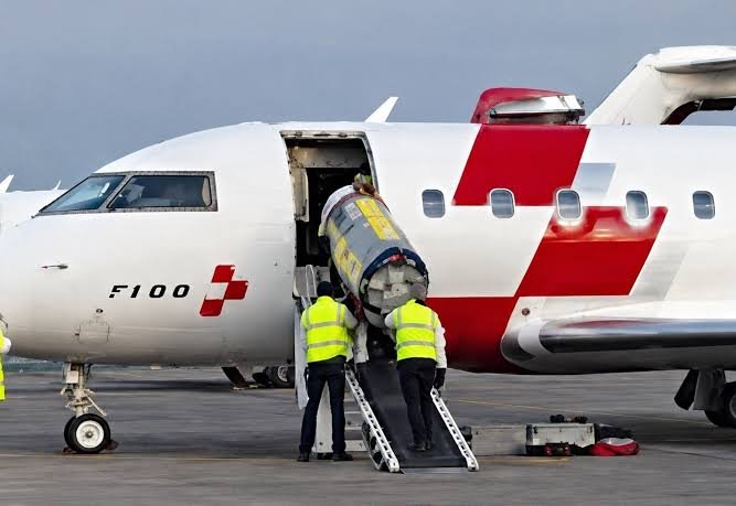 Nigeria evacuates Ebola patient to Switzerland, tracks 53 contacts